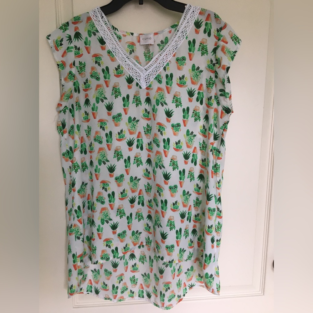 Cupio cactus sleeveless blouse medium